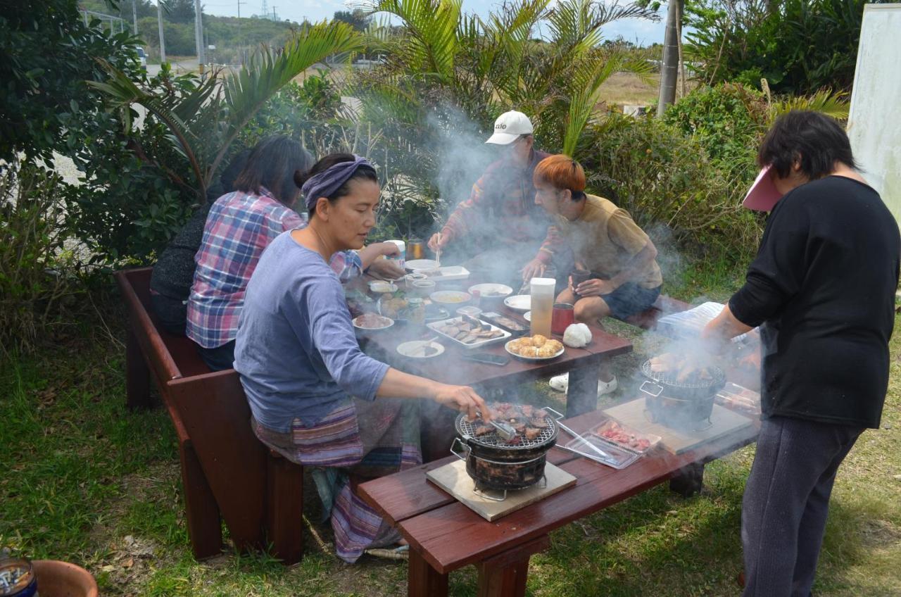 Guest House Isa Motobu Esterno foto